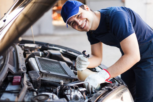 Choosing the Right Mechanic to Service Your Car
